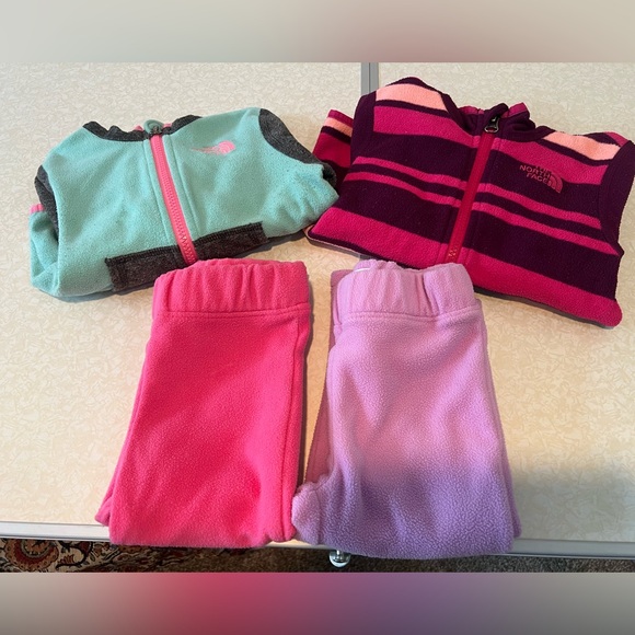 4 Piece Fleece Lot - 2 Hoodies & 2 Pants - The North Face & The Children’s Place - Picture 2 of 9